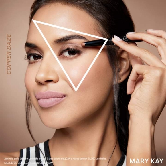 Mary kay At Play Eyashadow Stick in Cooper Daze. - Picture 1 of 3